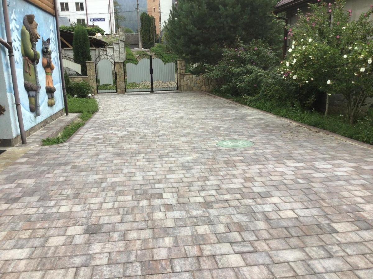 Рукавичка Yaremche Exterior photo